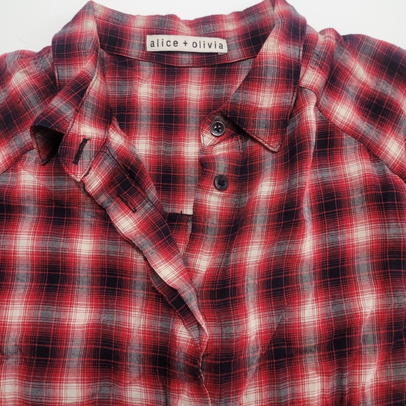 Alice + olivia red and white  crinkle plaid button down XS - Picture 13 of 15